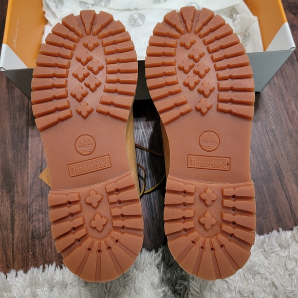 Timberland Boots - Picture 6 of 10